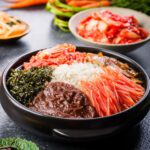 Bibimbap Coreano Clásico con Arroz 315g Jinlongyu Plato Preparado Auténtico - Image 2